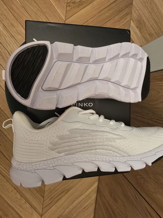 50 % Taniej Super  lekkie  i wygodne buty sportowe  roz. 42
