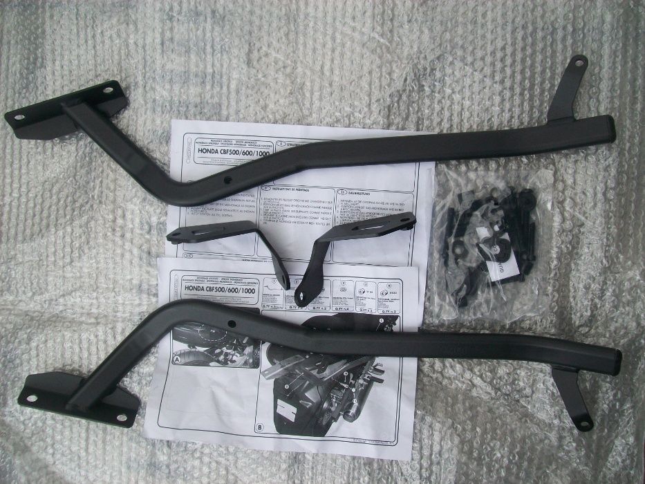 260FZ CBF 500/600S/600N (04>12)/1000/ABS 06>09 HONDA stelaż centralny