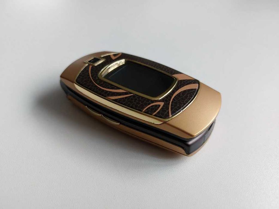 Samsung SGH-E500 - jak NOWY - komplet - UNIKAT!!!