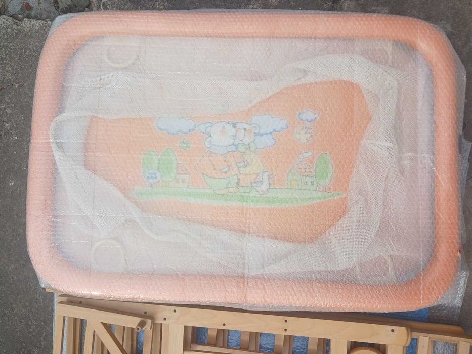 Продам дитячий манеж