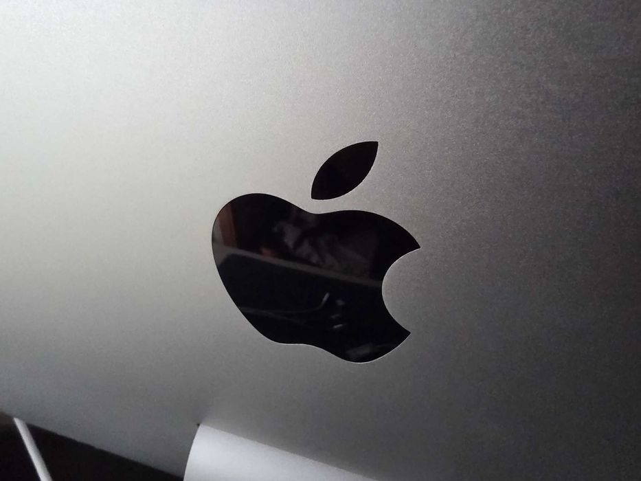 Apple 27 Thunderbolt Display com Caixa de transporte