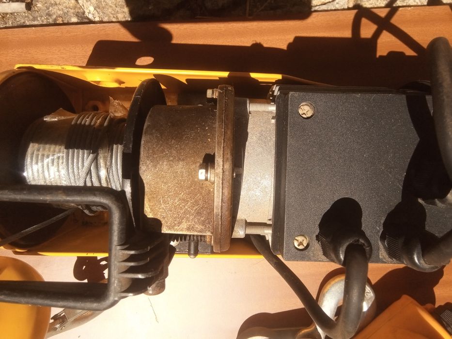 Guincho Elétrico _ Einhell 125/250 (NOVO)