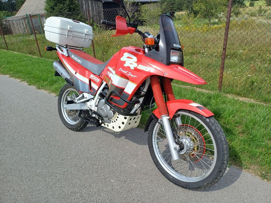 Wunderschone Suzuki Dr 800 Big Probleme Ebenbild