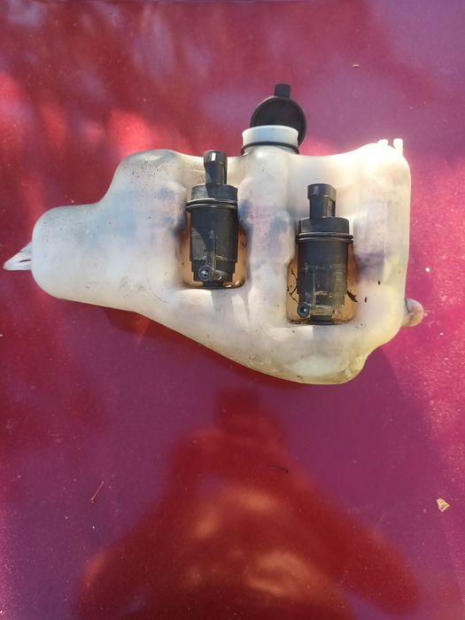 Reservatório Limpa Vidros