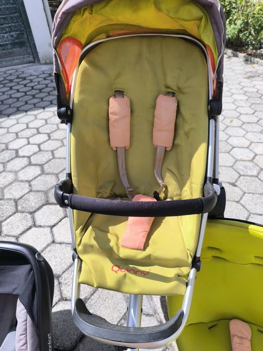 Carrinho de bebê + ovo Quinny