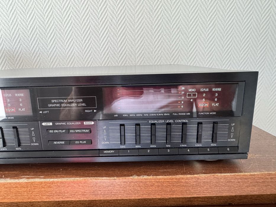 Equalizer Technics SH-E75