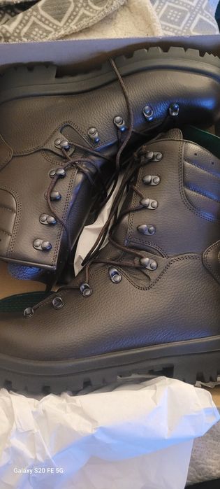 Sprzedam buty taktyczne nowe!