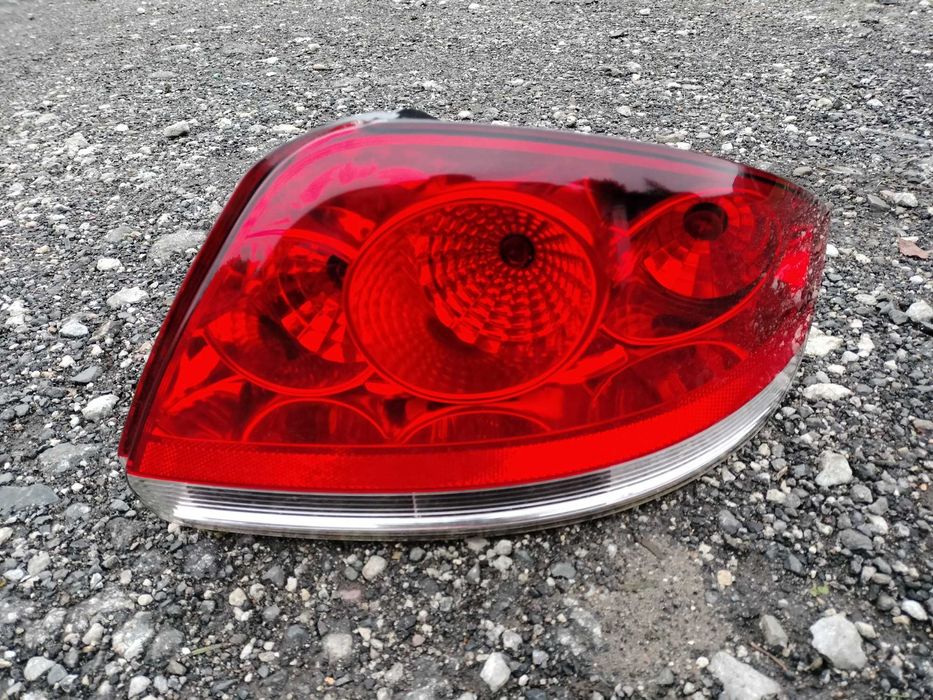 Lampa prawy tył prawa tylna Fiat Linea