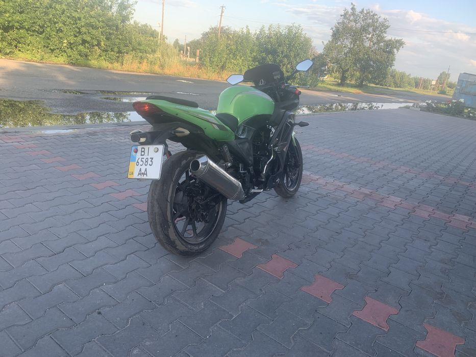В продажі вайпер ф2