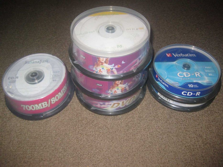 Lote de CDs e DVDs Graváveis/Novo e Embalado!