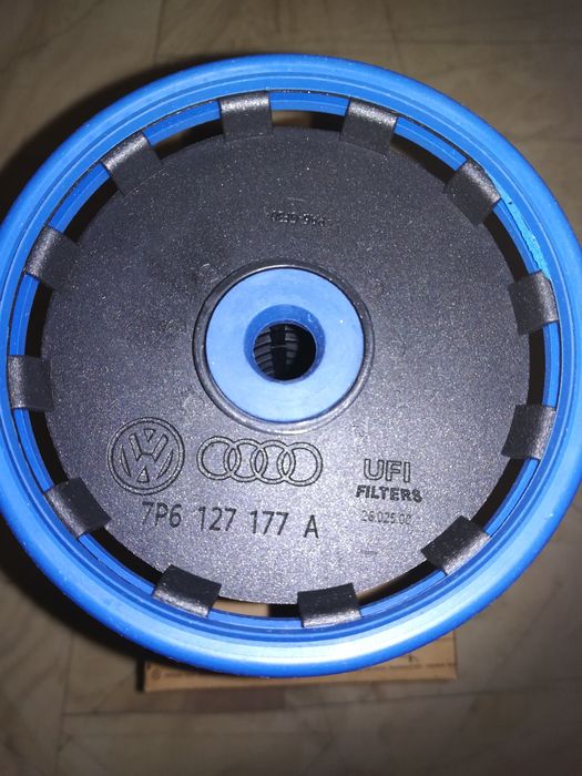 Топливный/Паливний фільтр Audi /VW /Porsche 7P6127177A
