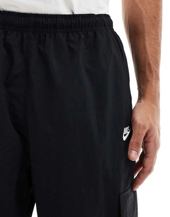 Новые штаны-карго nike (найк club woven cargo trousers) европы m,l