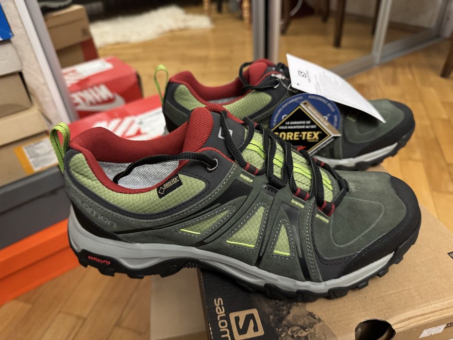 Продам нові трекінгові кросівки Salomon GORE TEX EVASION GTX
