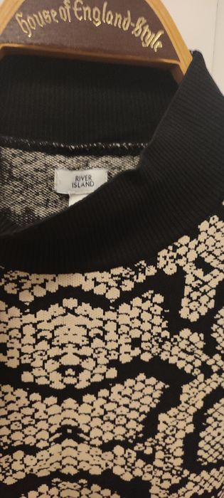 Sweter River Island