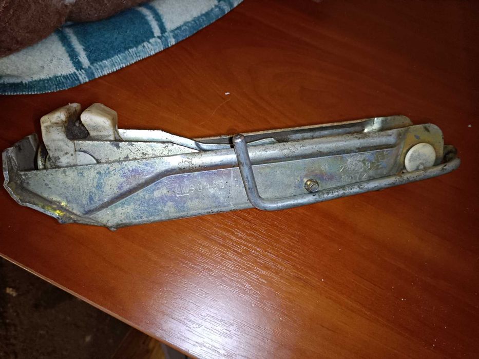 Продам домкрат для авто