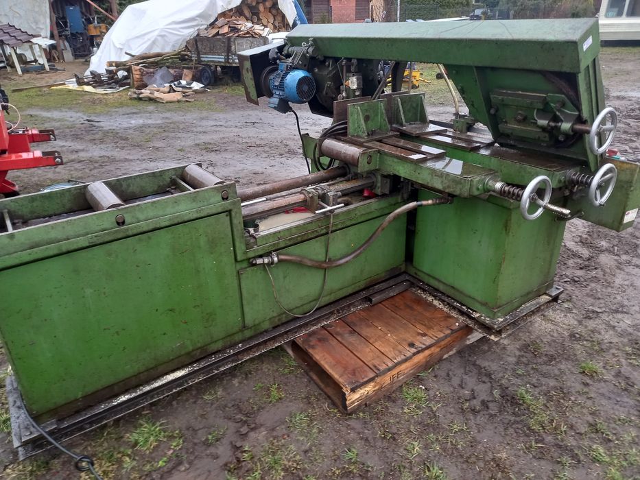 Piła taśmowa do metalu automat