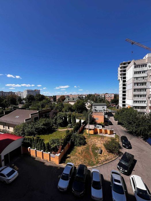 Продаж 3-кімнатної квартири +  паркомісце | вул. Святотроїцька, 94