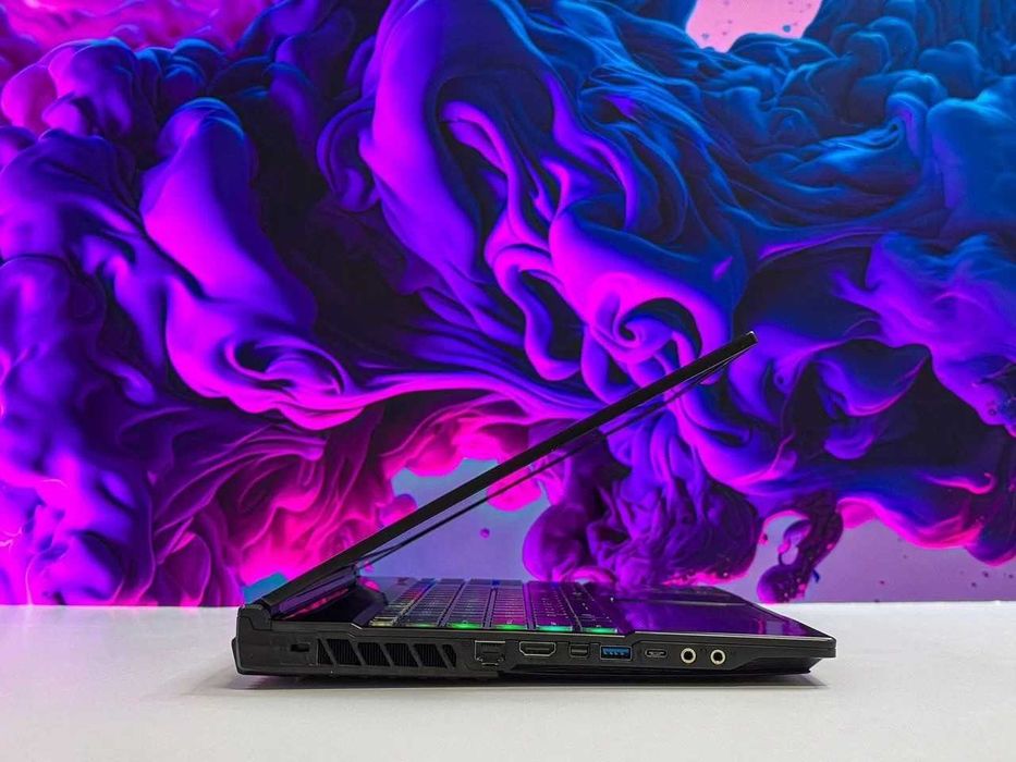 Срочно! Геймерский Ноут (8Гиговая видеокарта RTX) Киберпанк, Сталкер 2