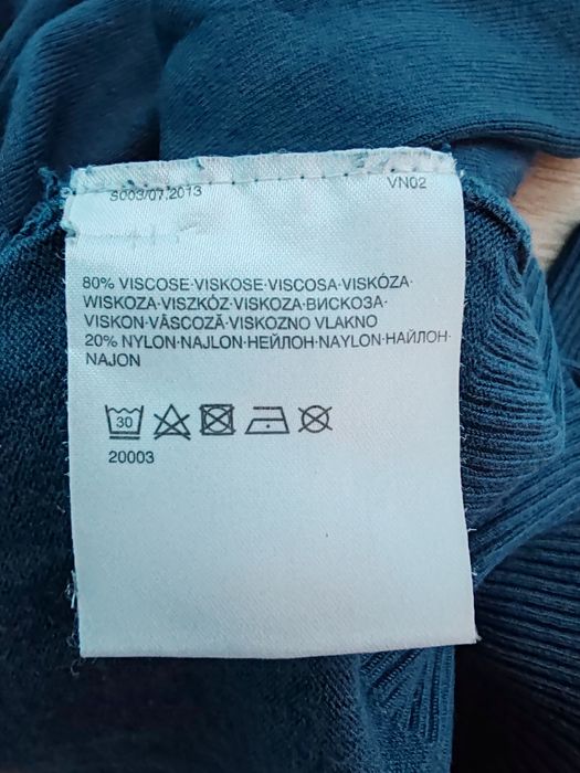 Sweter damski z rękawami