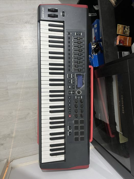 Novation Impulse 61