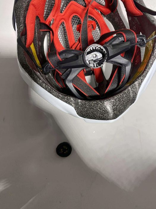 Kask Rowerowy Shinmax Sm-Uhd R M/L Uszkodzona Regulacja