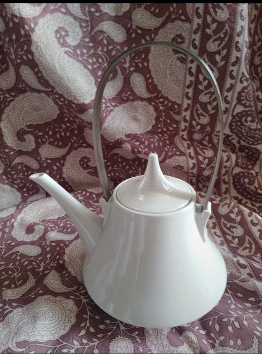 Bule de Chá com Asa Metal Suite Spal