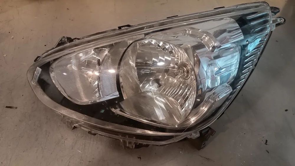 ÓTICA / FAROL MITSUBISHI SPACE STAR 2012 - 2019