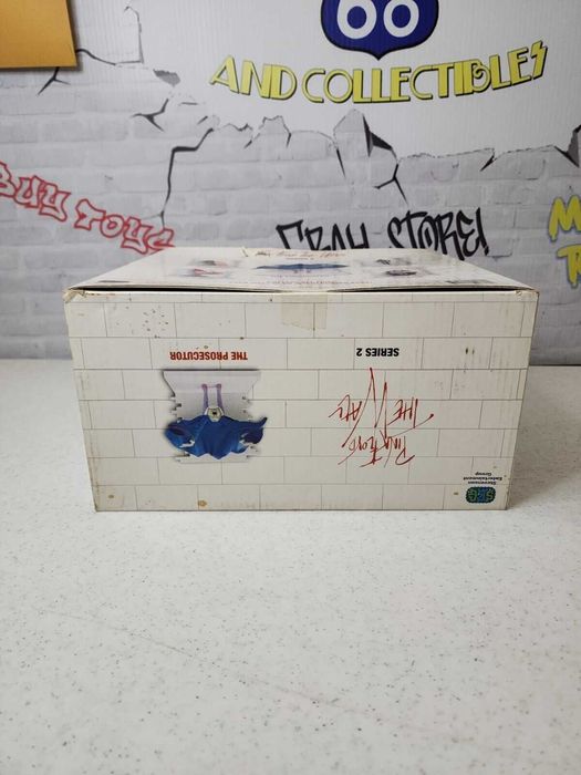 Коллекционная фигурка   Pink floyd The Wall The Prosecutor Series 2