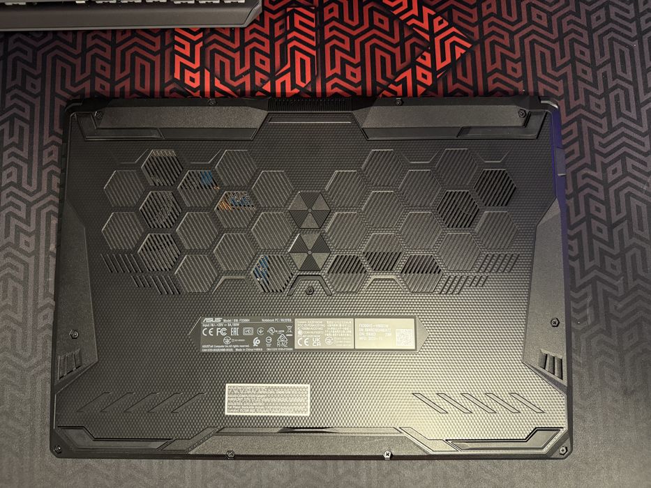 Laptop gamingowy I7 RTX 3050 TI 7 lat gwarancji