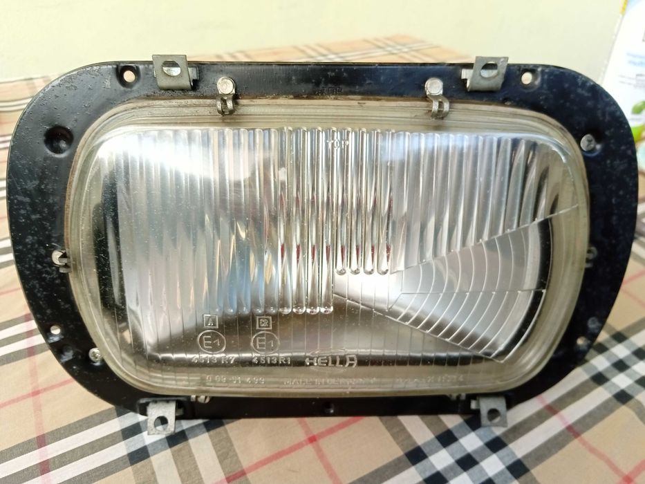 Ford Taunus 15m P6 - Farol dianteiro