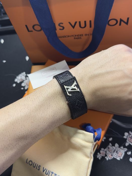 Pulseira Louis Vuitton LV