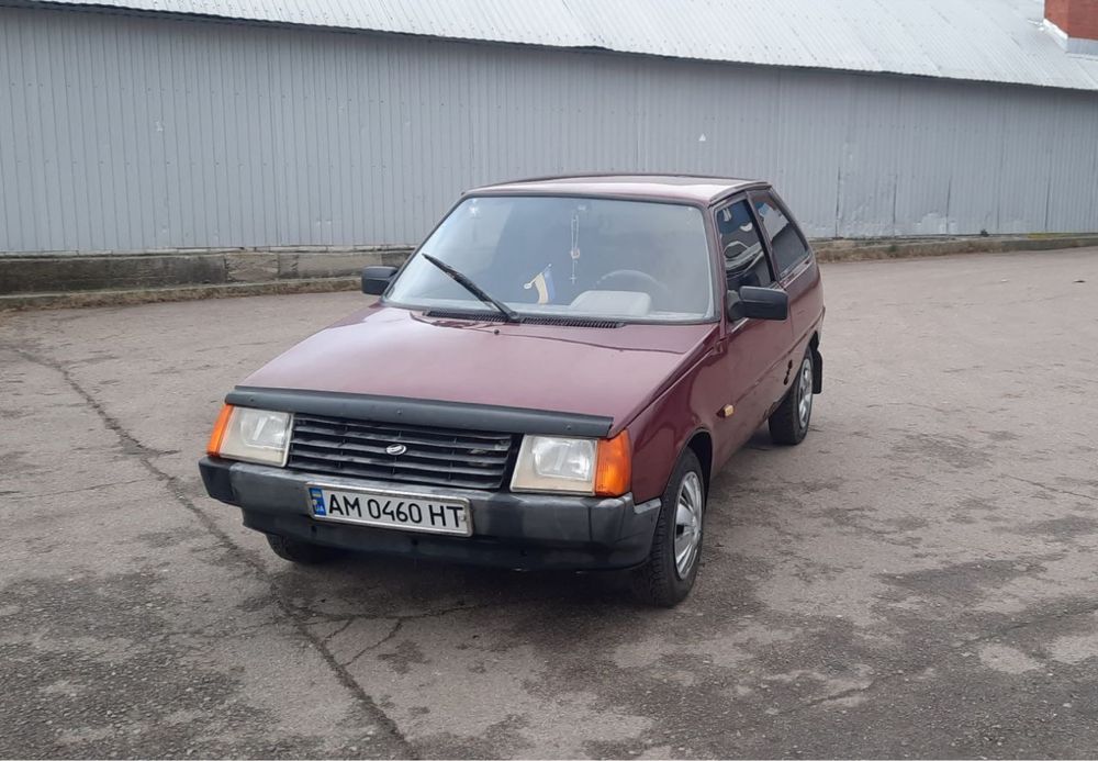 Атомобіль Таврія Нова 1102