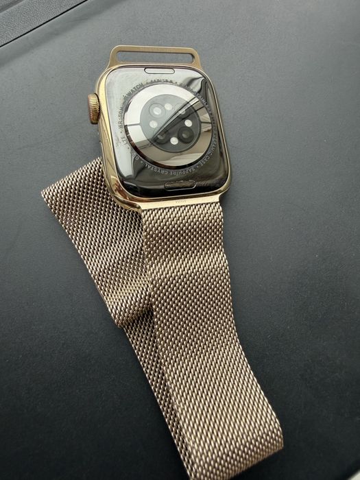 Apple Watch Series 8