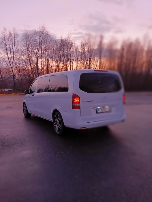 Wynajem busa 9 osobowego Mercedes Vito