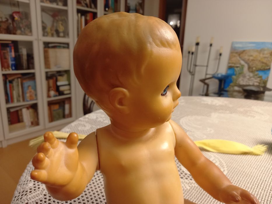 Boneco infantil em borracha dos anos 50/60