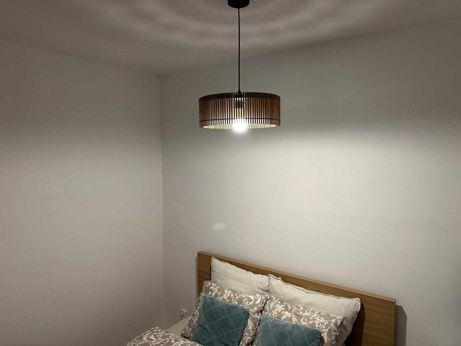 Drewniana lampa sufitowa dębowa