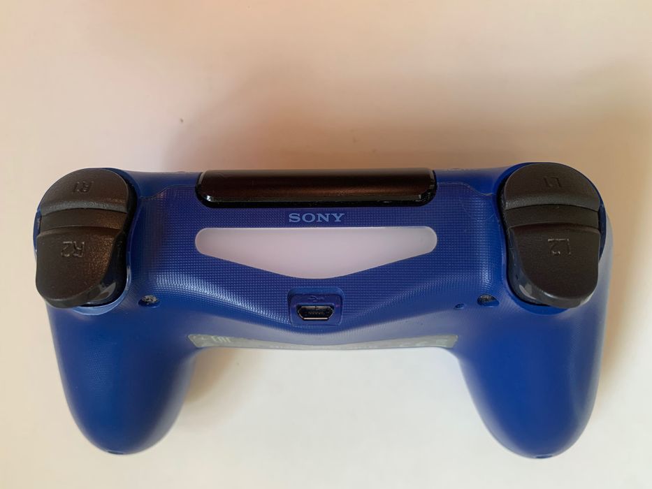 беспроводной геймпад Sony DualShock 4