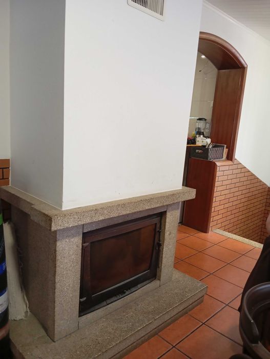 Fogão de sala com pedra