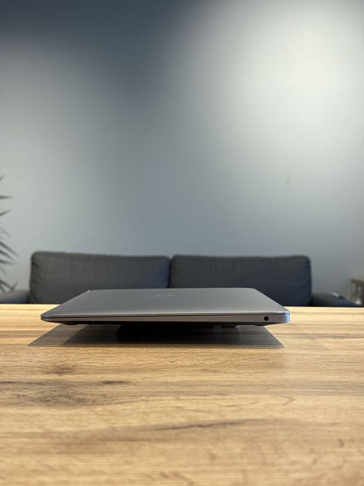 MacBook Air 13 2020 M1 8/7gpu 8/128gb !! Гарантія від магазину !!