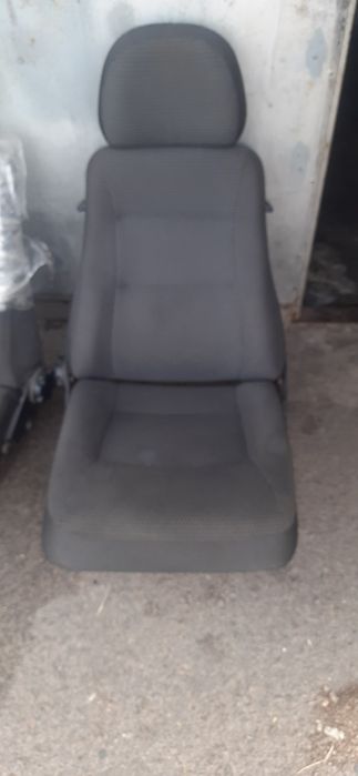 Передние сиденья ВАЗ-2114