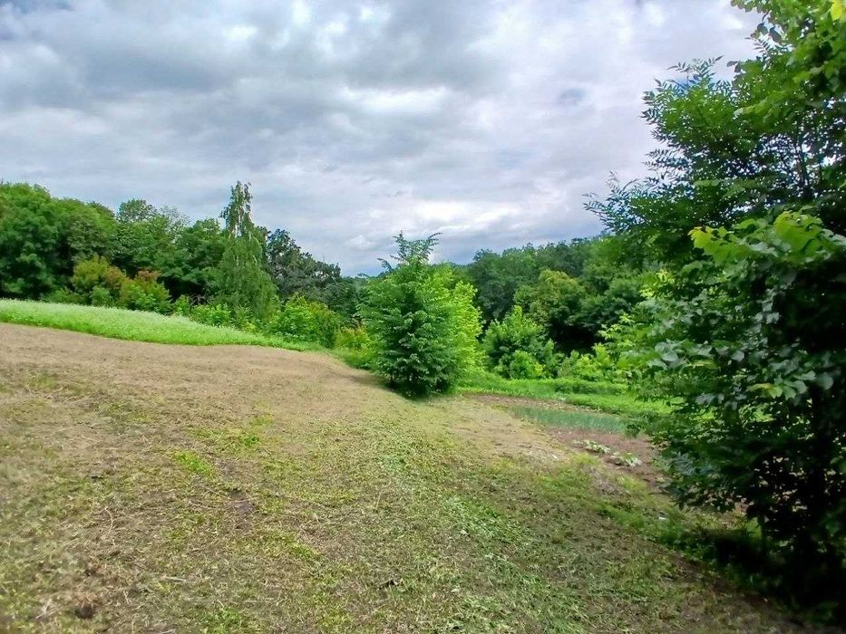 Продам ділянку з гарним краєвидом по вул. Гайдамацька, м. Обухів!