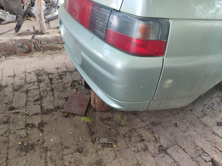 Задний бампер ваз 2110