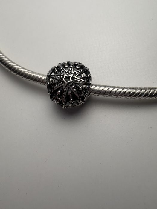 Piękny charms gwiazda do bransoletki Pandora