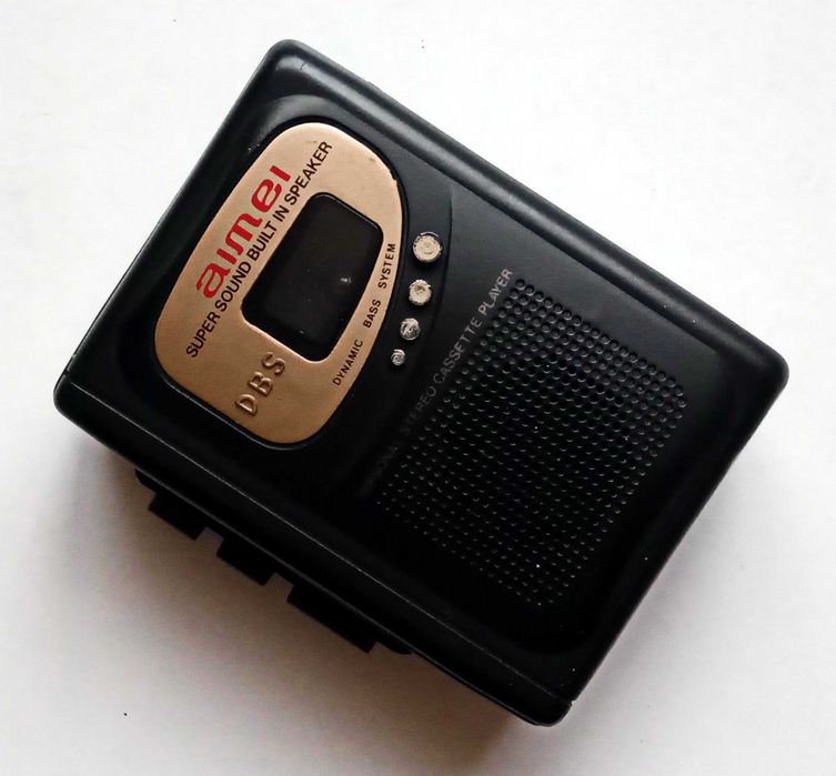 Кассетный аудиоплеер встроенный динамик