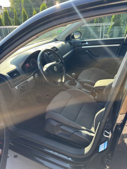 Volkswagen Jetta V