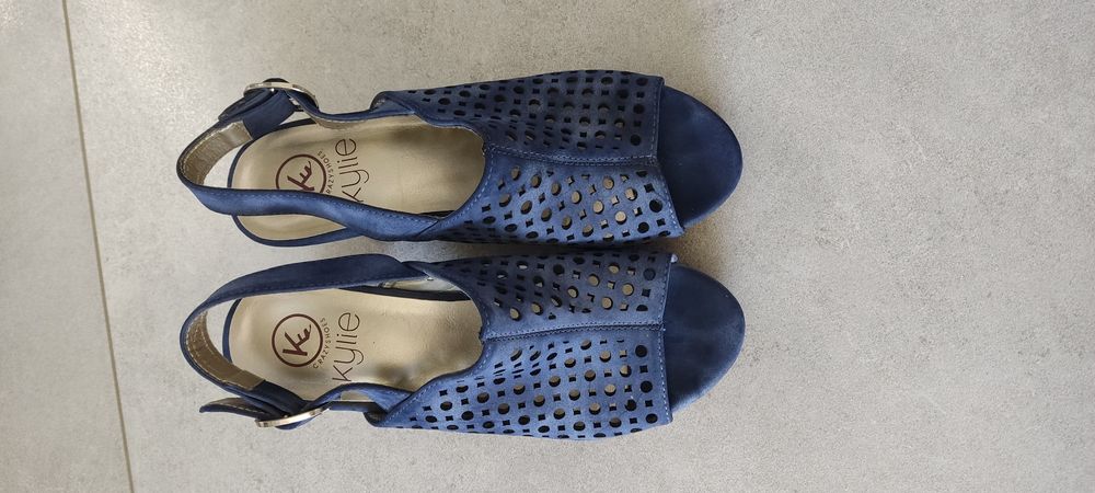 Buty damskie r 38