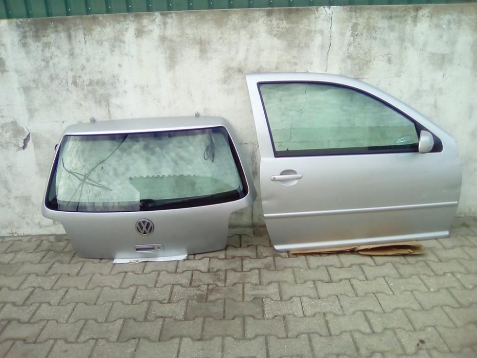 Porta lado direito + Porta Bagageira Golf IV 1900 TDI - IMPECAVEL