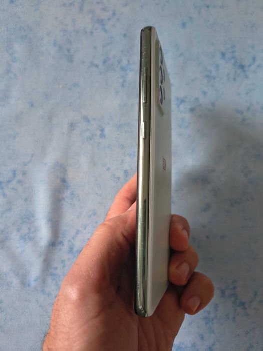 Vendo telemóvel Samsung Galaxy A52S com 8G e 256M