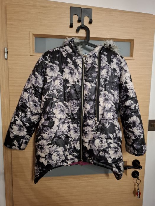 Kurtka w kwiaty firmy Wójcik