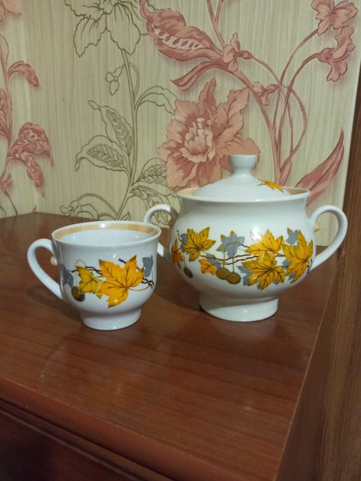 Продам чайні сервізи 2 гатунка